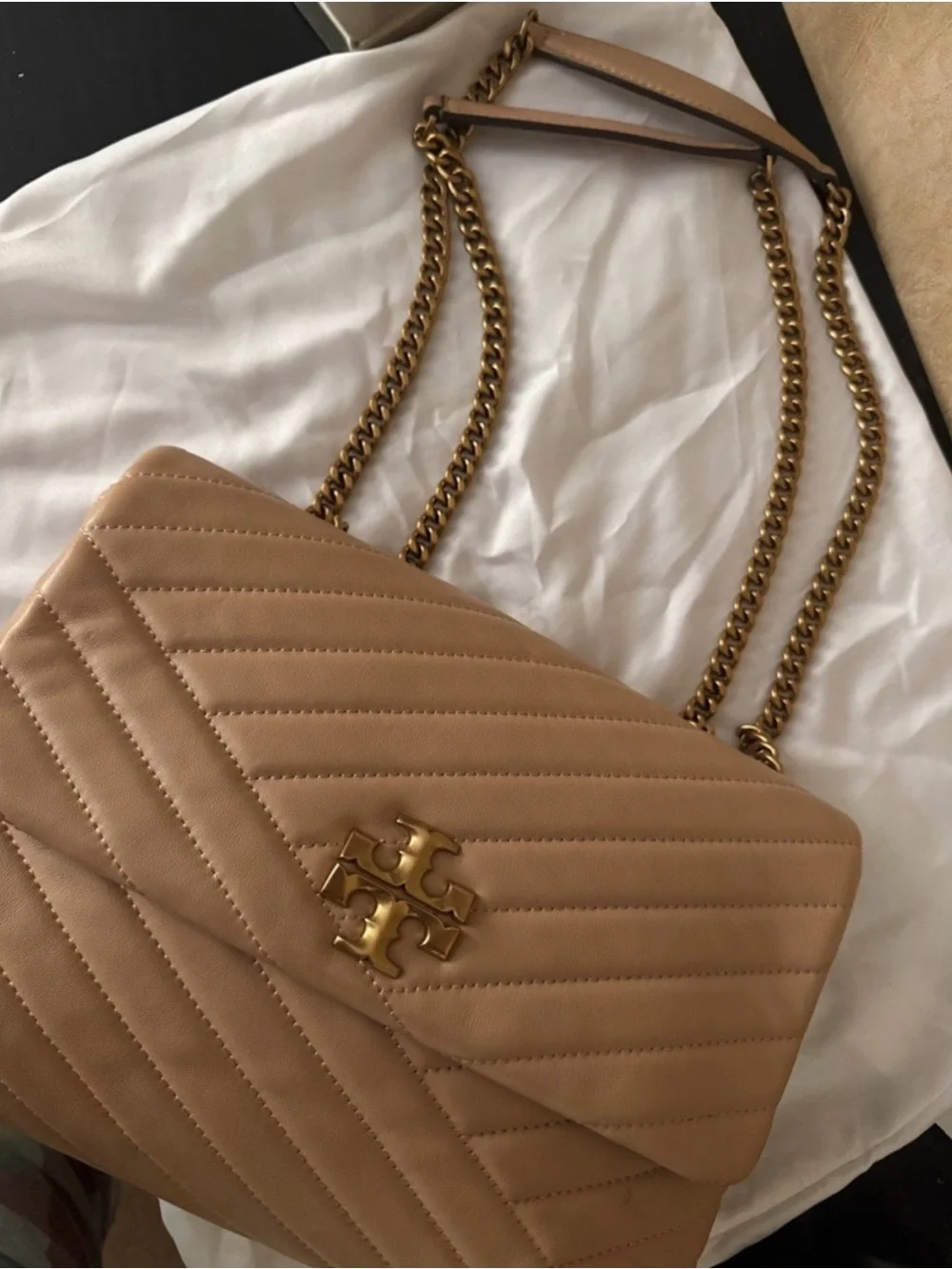 Tory Burch Quilted Crossbody/Shoulder Bag in medium/dark Beige with Gold Logo